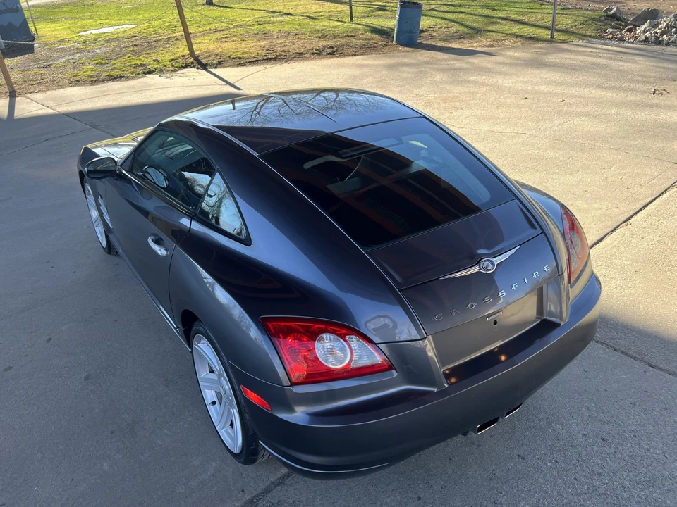 2005 Chrysler Crossfire - Image 28 of 31