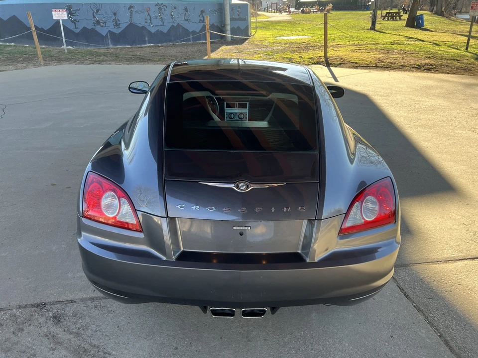 2005 Chrysler Crossfire - Image 29 of 31