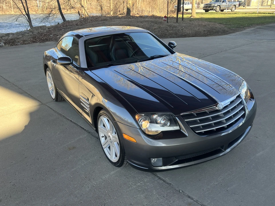 2005 Chrysler Crossfire - Image 2 of 31