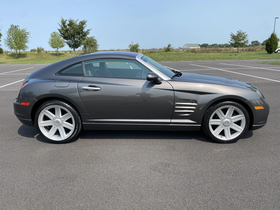 2005 Chrysler Crossfire - Image 16 of 31