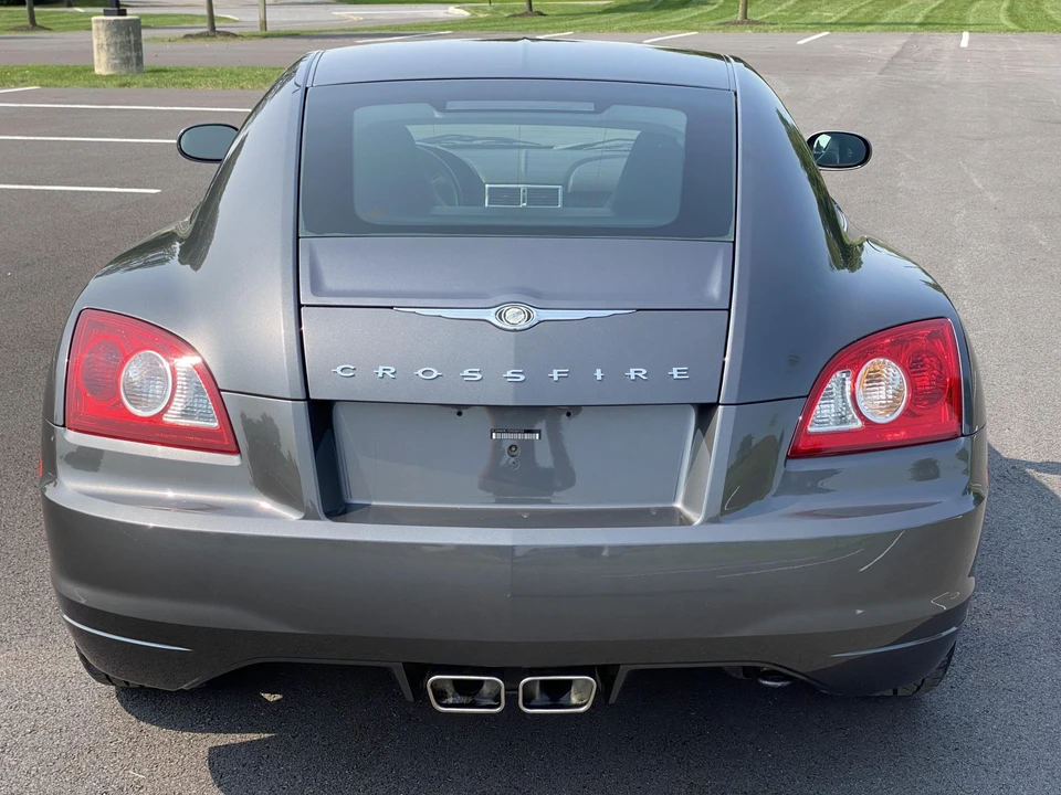 2005 Chrysler Crossfire - Image 11 of 31