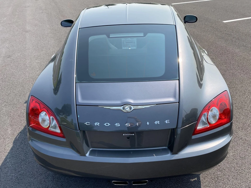 2005 Chrysler Crossfire - Image 10 of 31