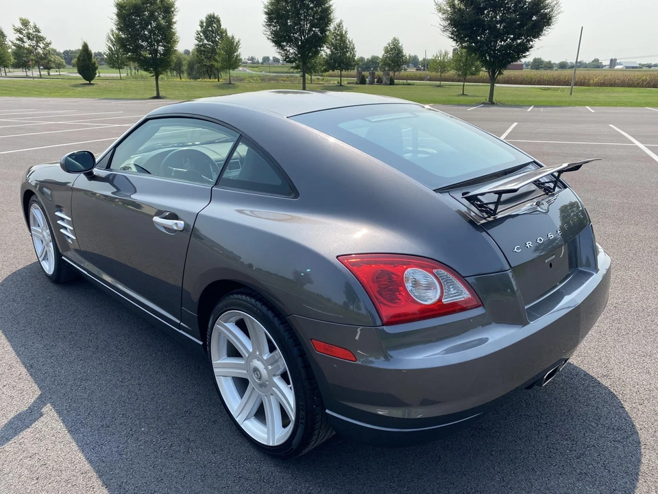 2005 Chrysler Crossfire - Image 9 of 31