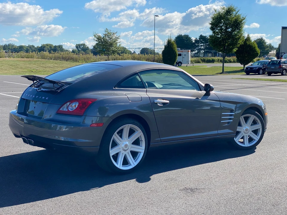 2005 Chrysler Crossfire - Image 14 of 31