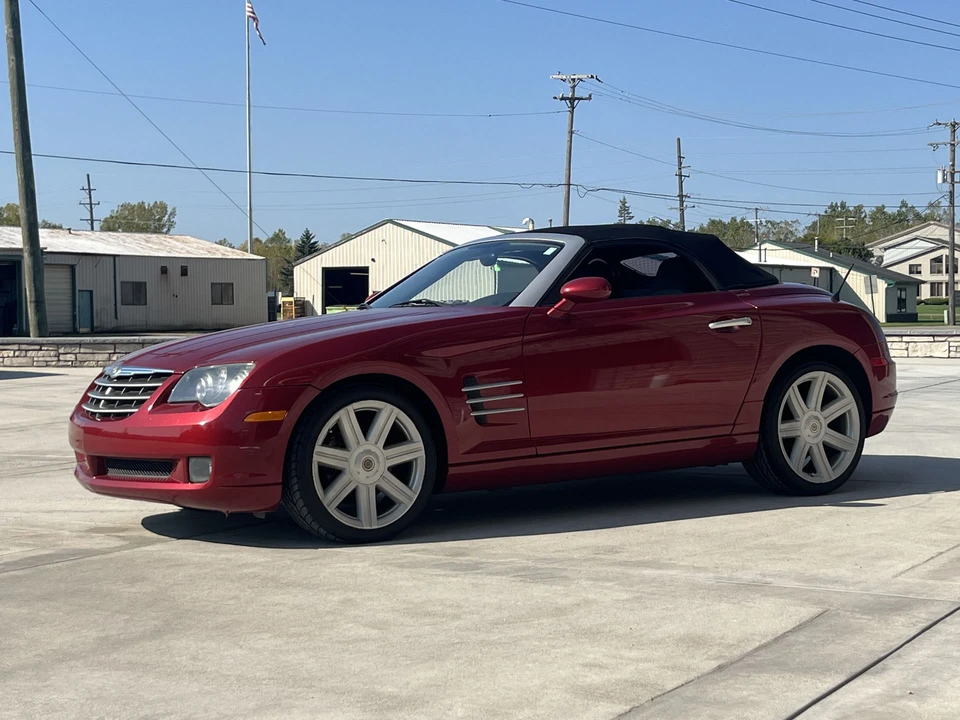 2005 Chrysler Crossfire - Image 11 of 31