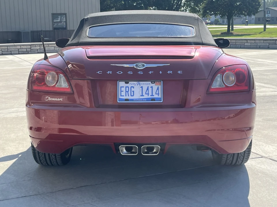 2005 Chrysler Crossfire - Image 15 of 31