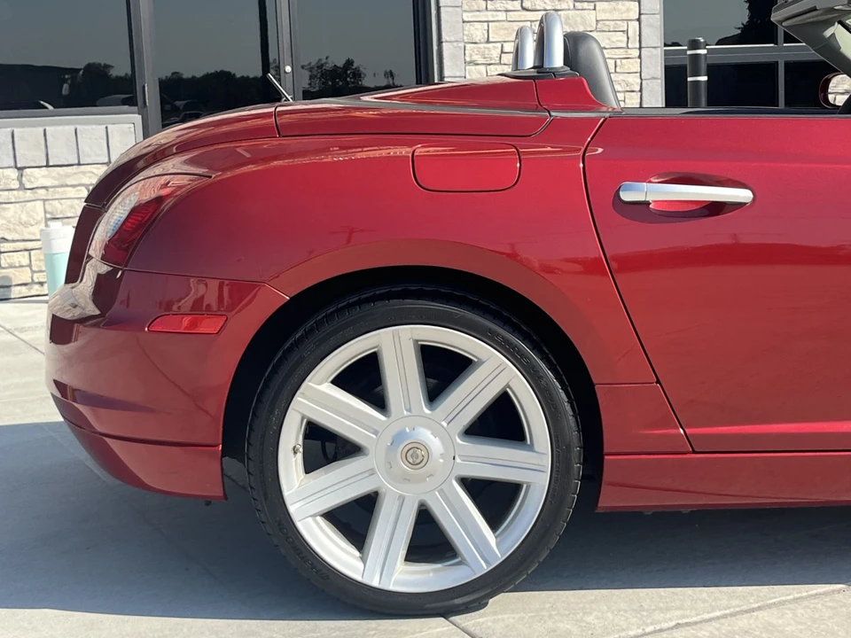 2005 Chrysler Crossfire - Image 19 of 31