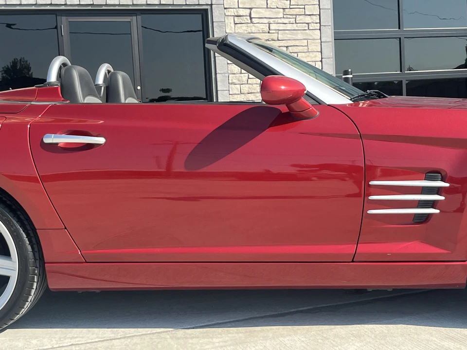 2005 Chrysler Crossfire - Image 20 of 31