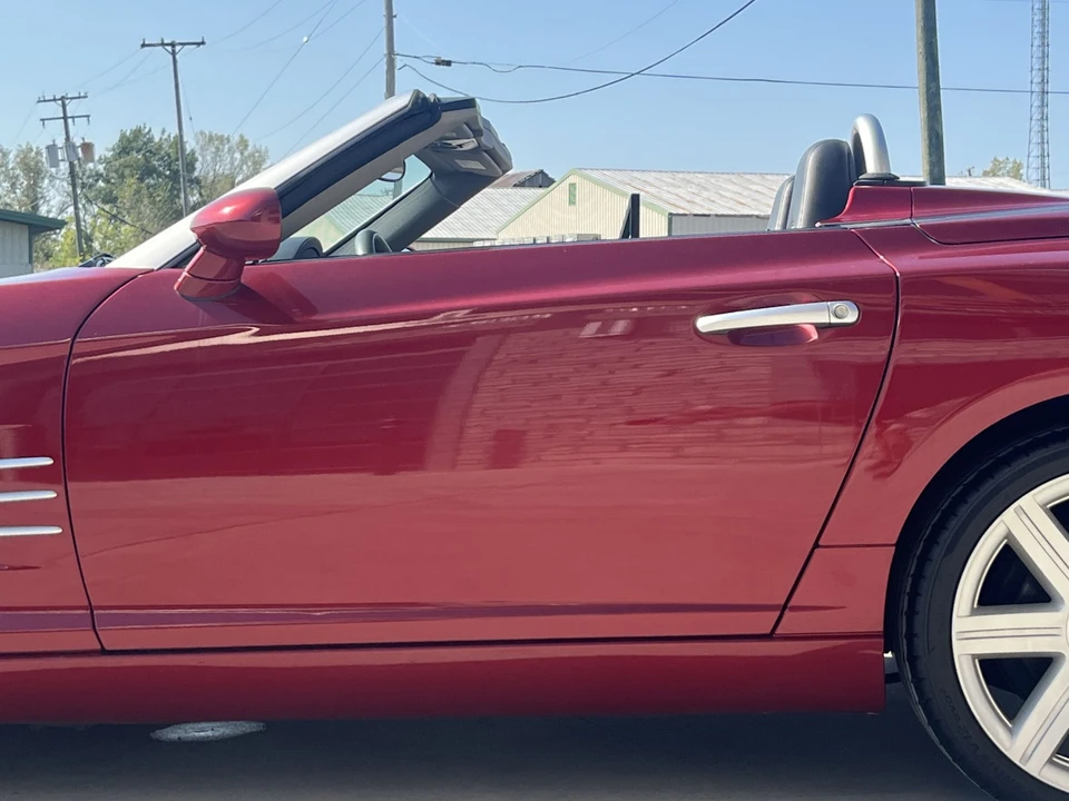 2005 Chrysler Crossfire - Image 23 of 31