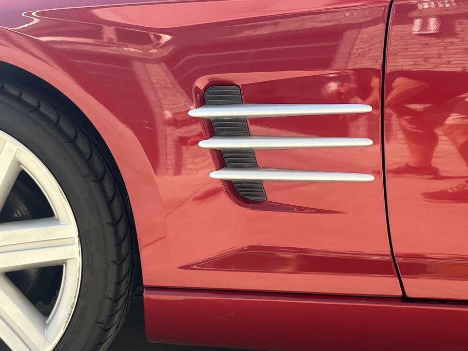 2005 Chrysler Crossfire - Image 27 of 31