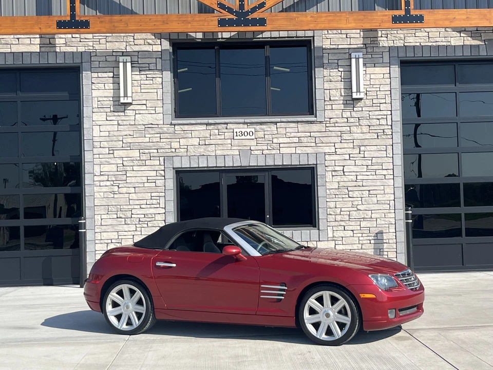 2005 Chrysler Crossfire - Image 9 of 31