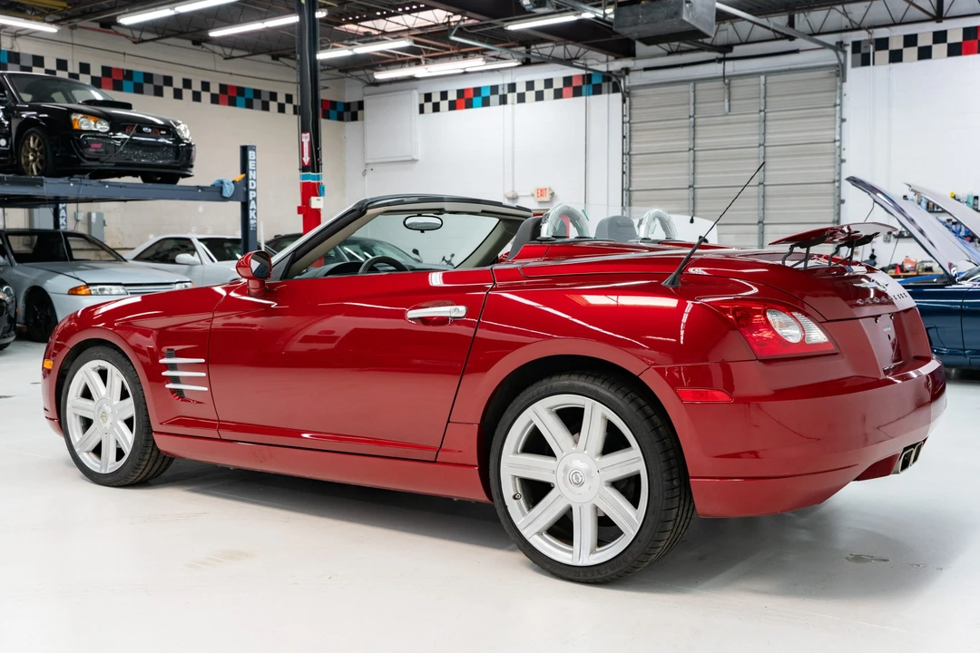 2005 Chrysler Crossfire - Image 8 of 31