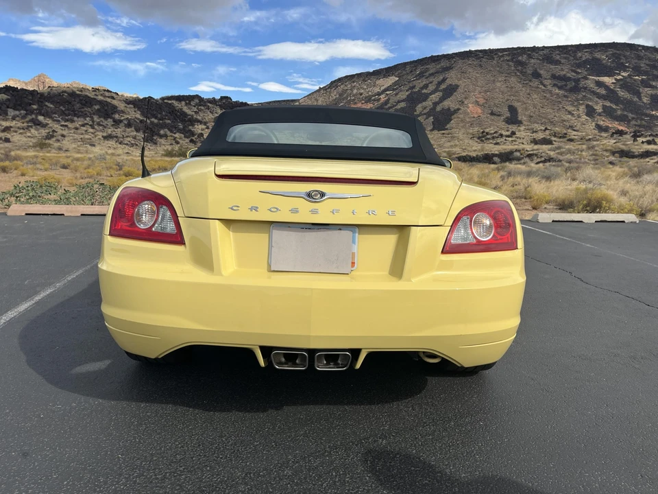 2005 Chrysler Crossfire - Image 21 of 31