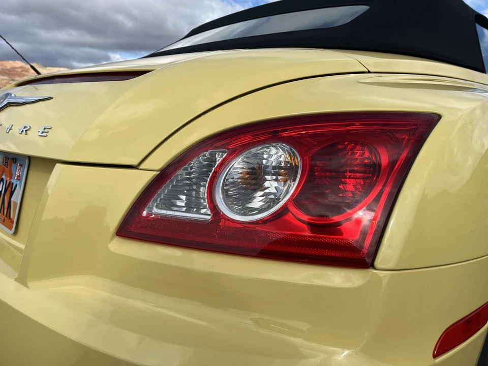2005 Chrysler Crossfire - Image 31 of 31