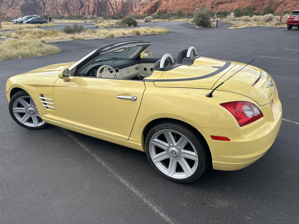 2005 Chrysler Crossfire - Image 5 of 31