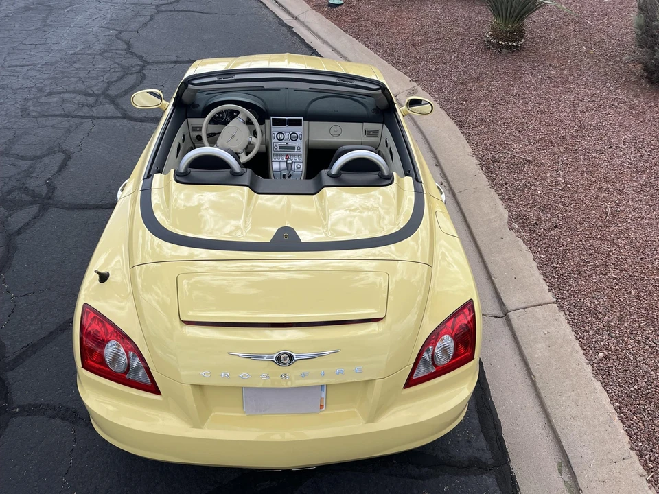 2005 Chrysler Crossfire - Image 6 of 31