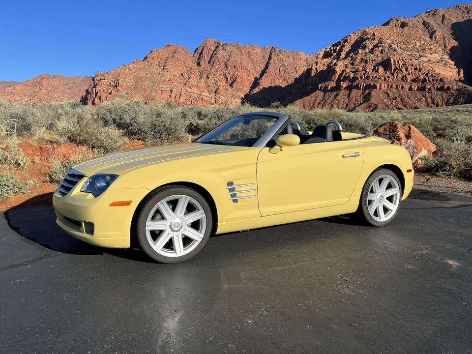 2005 Chrysler Crossfire - Image 4 of 31