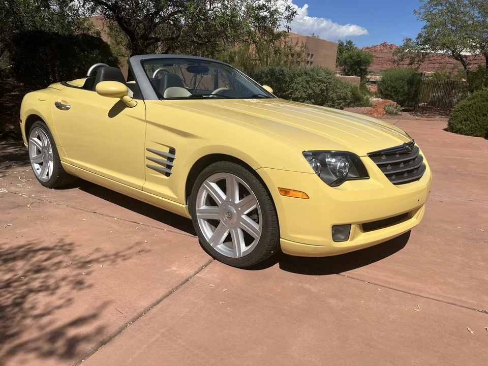 2005 Chrysler Crossfire - Image 3 of 31