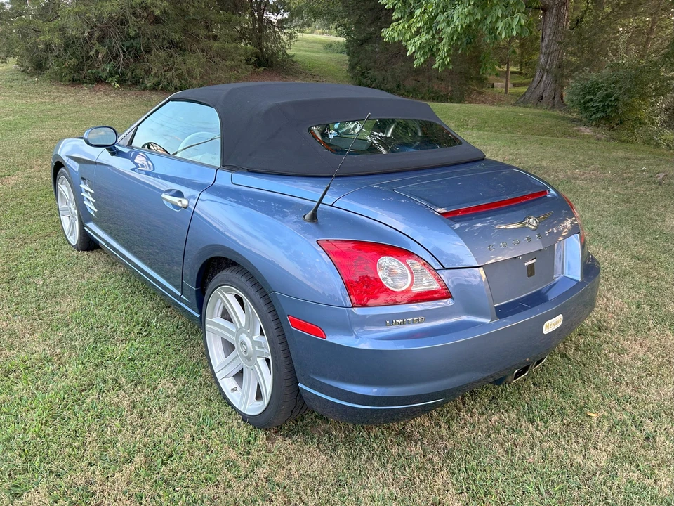 2005 Chrysler Crossfire - Image 4 of 31