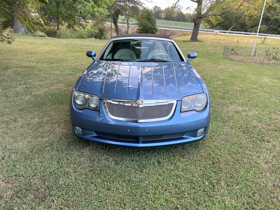 2005 Chrysler Crossfire - Image 9 of 31