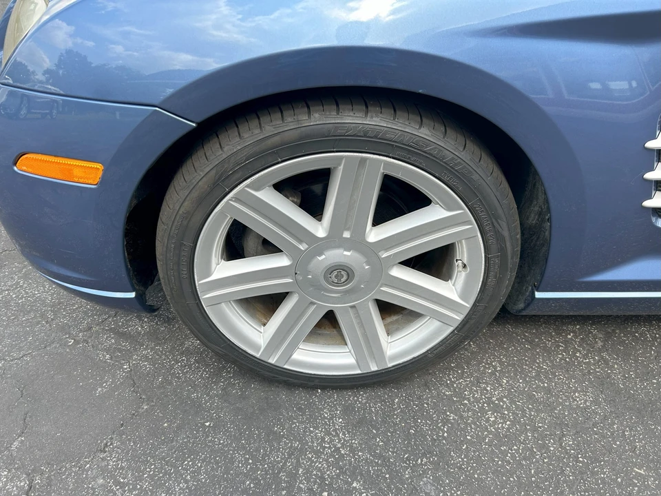2005 Chrysler Crossfire - Image 25 of 31