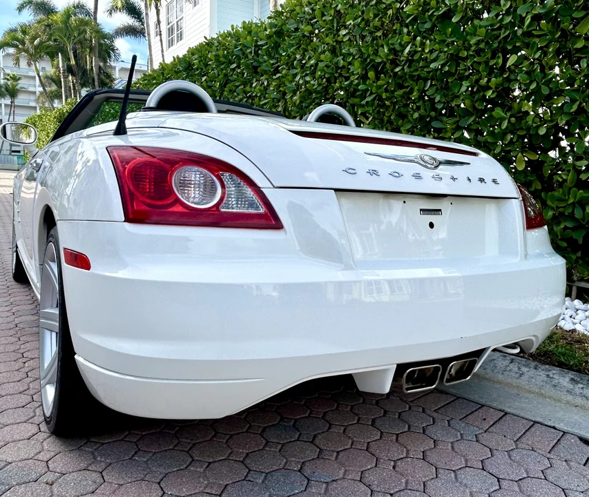 2005 Chrysler Crossfire - Image 16 of 31