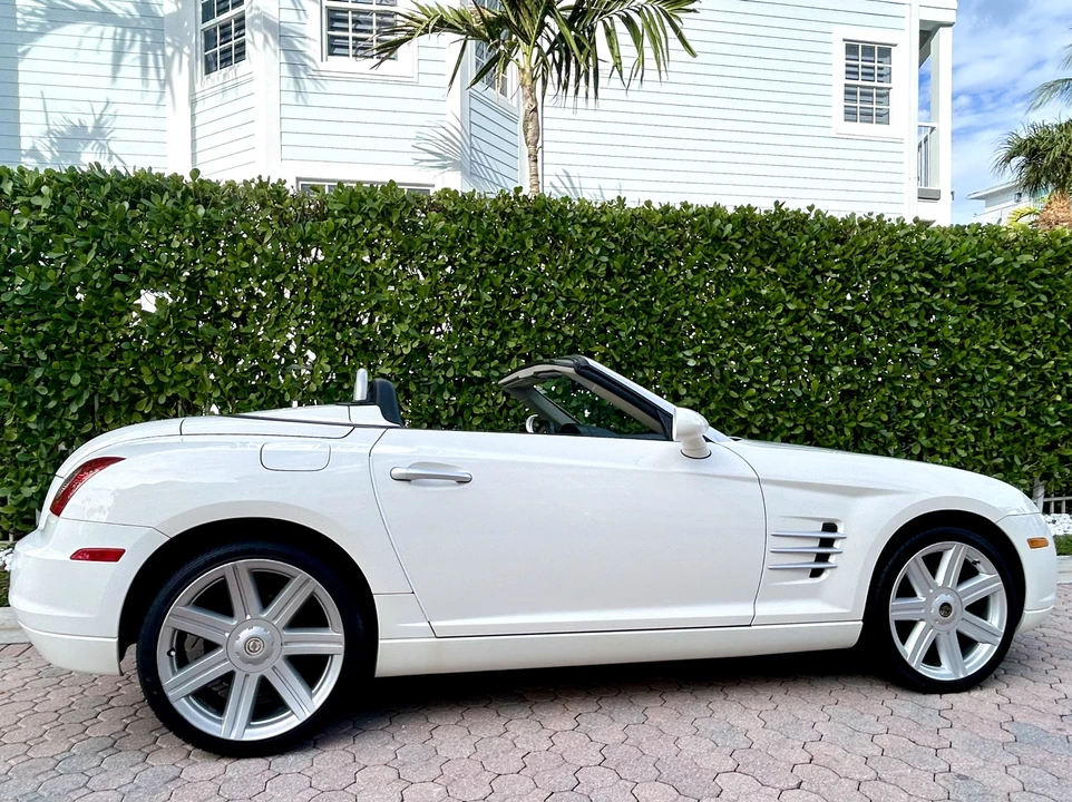 2005 Chrysler Crossfire - Image 12 of 31