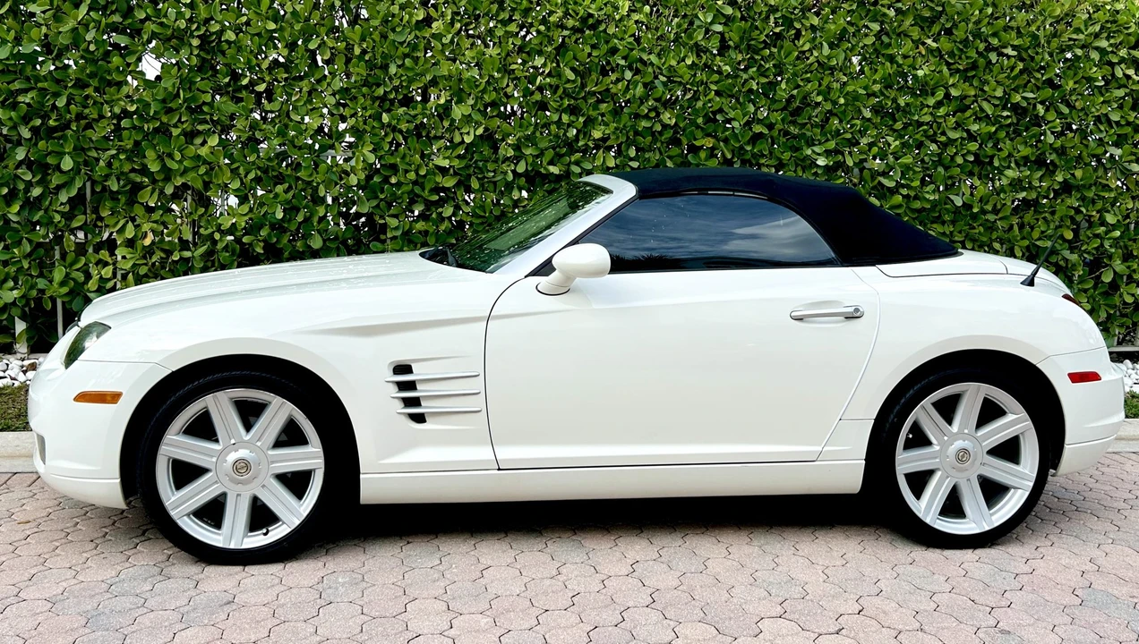 2005 Chrysler Crossfire - Image 23 of 31