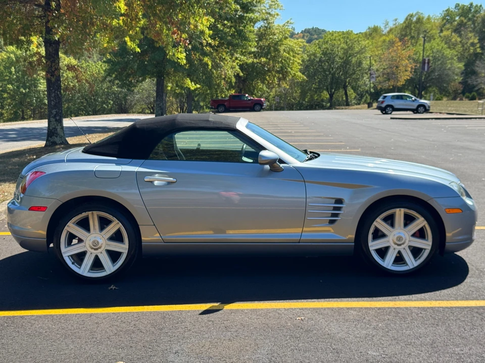 2005 Chrysler Crossfire - Image 3 of 31
