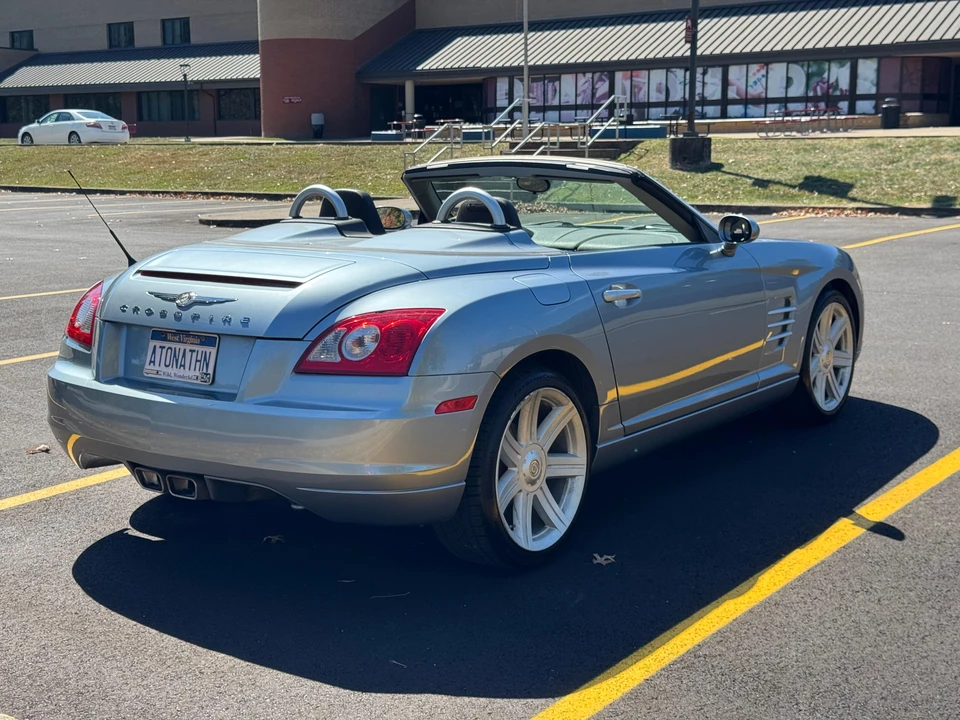 2005 Chrysler Crossfire - Image 7 of 31