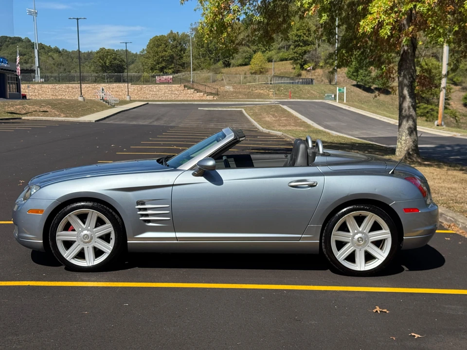 2005 Chrysler Crossfire - Image 6 of 31