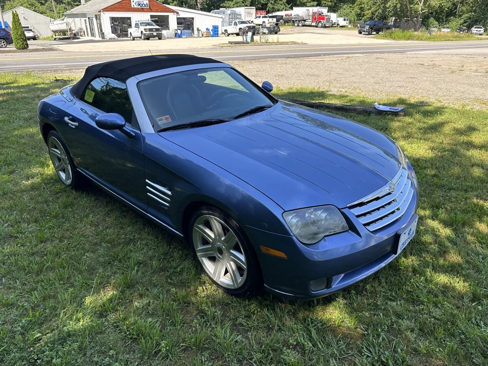 2005 Chrysler Crossfire - Image 8 of 31