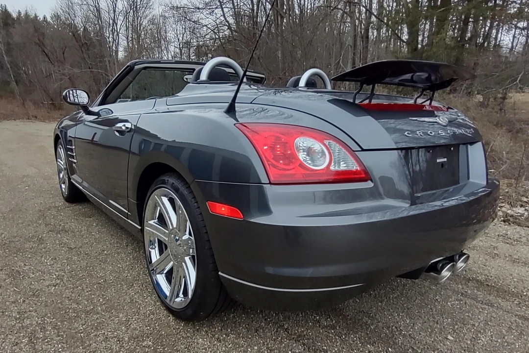 2005 Chrysler Crossfire - Image 4 of 31