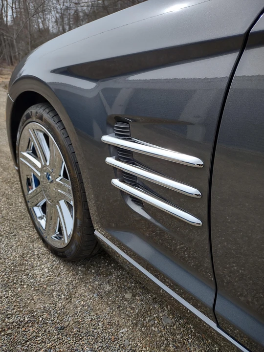 2005 Chrysler Crossfire - Image 26 of 31