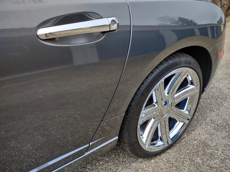 2005 Chrysler Crossfire - Image 23 of 31