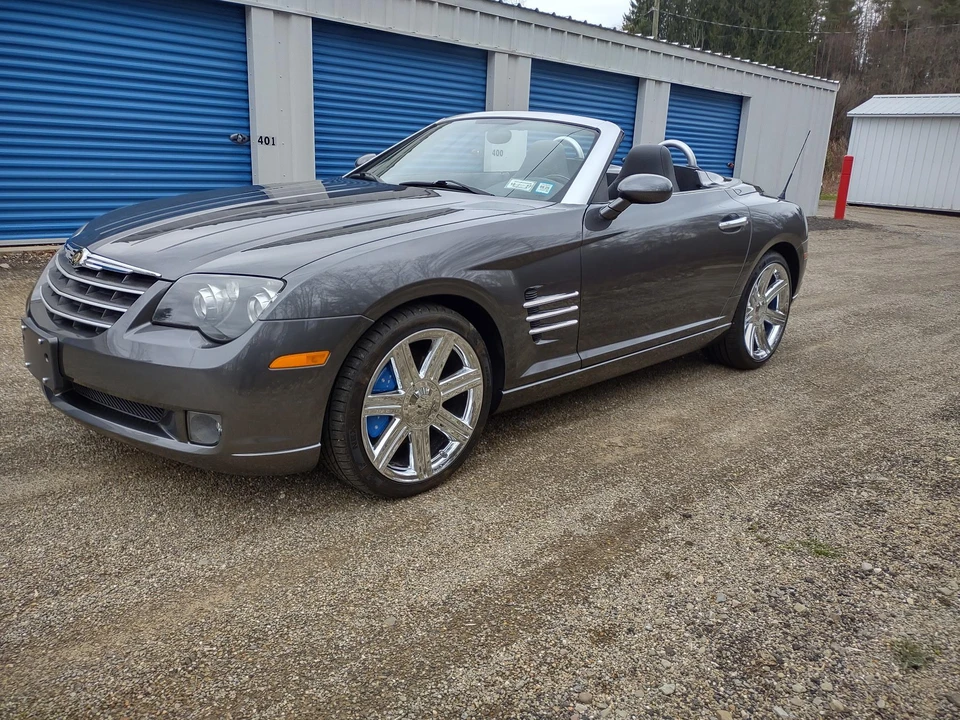 2005 Chrysler Crossfire - Image 8 of 31