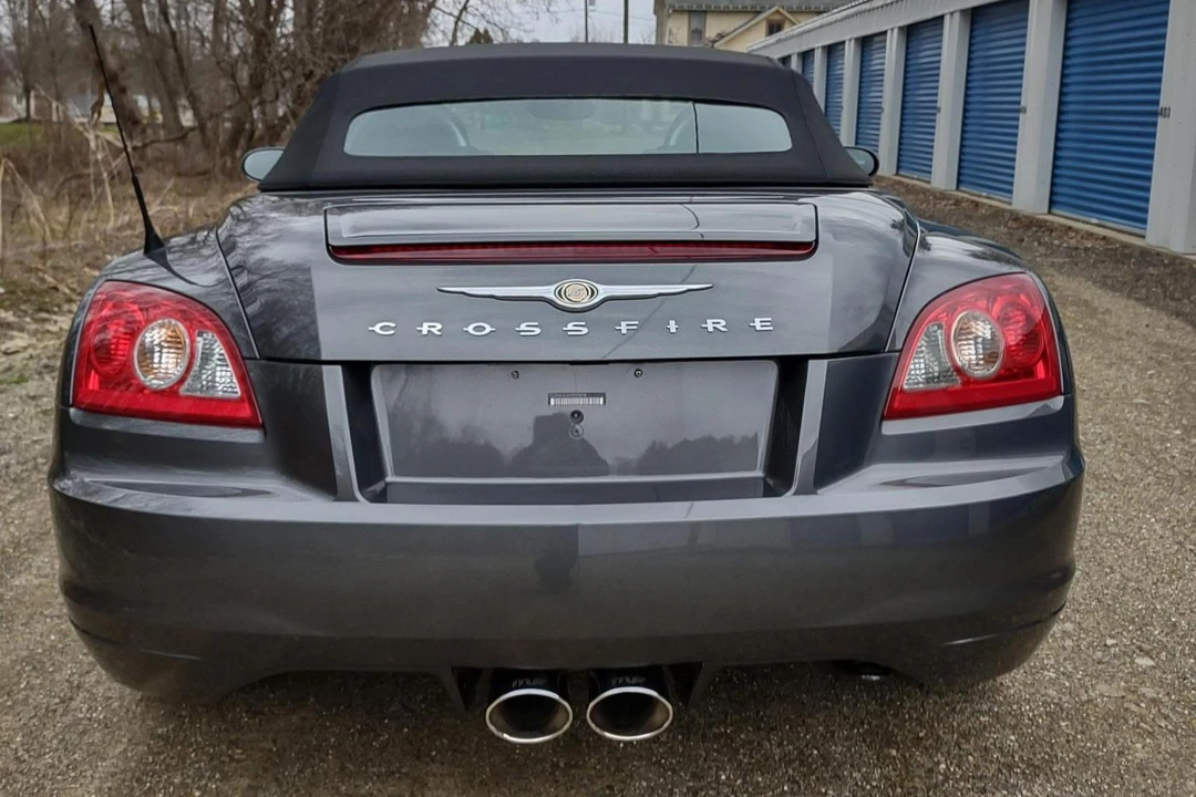 2005 Chrysler Crossfire - Image 5 of 31