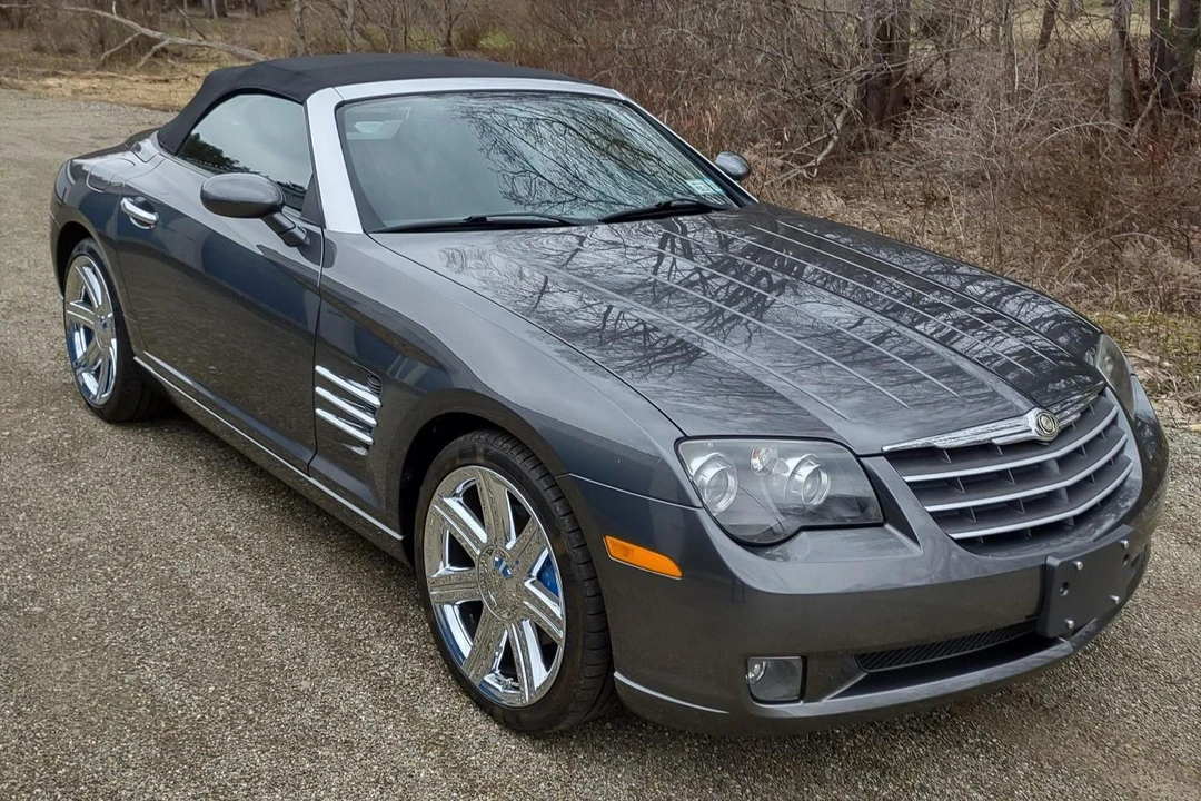 2005 Chrysler Crossfire - Image 20 of 31