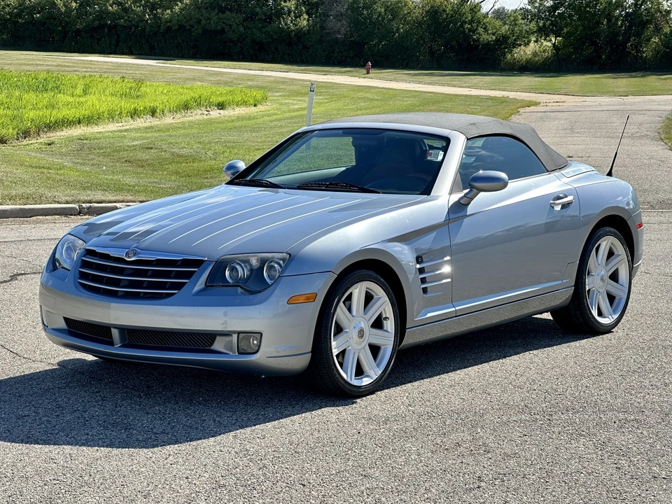 2005 Chrysler Crossfire - Image 12 of 31