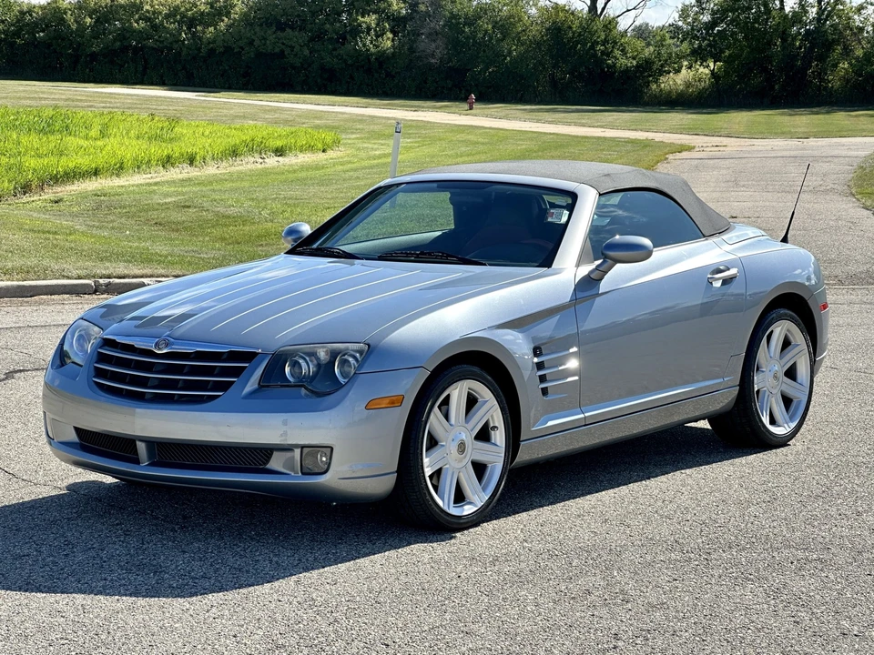 2005 Chrysler Crossfire - Image 13 of 31