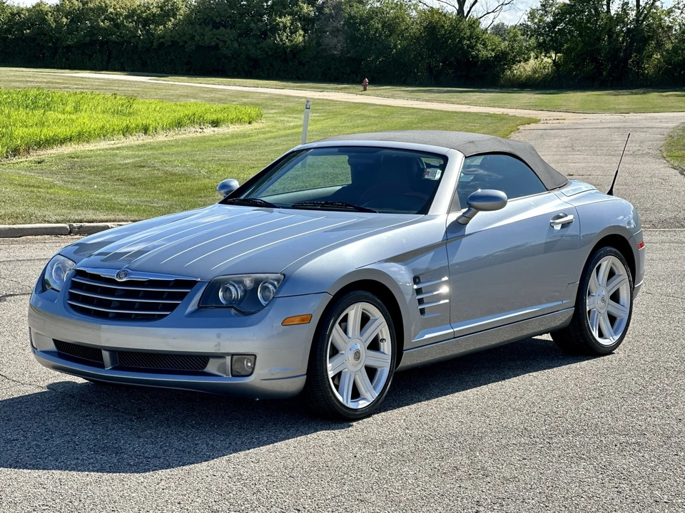 2005 Chrysler Crossfire - Image 14 of 31