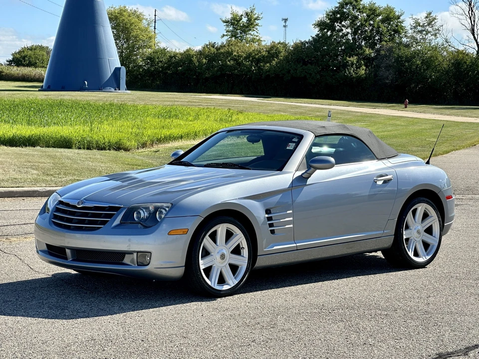 2005 Chrysler Crossfire - Image 15 of 31