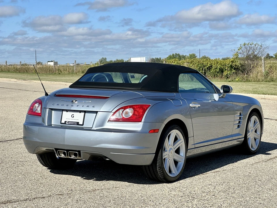 2005 Chrysler Crossfire - Image 20 of 31