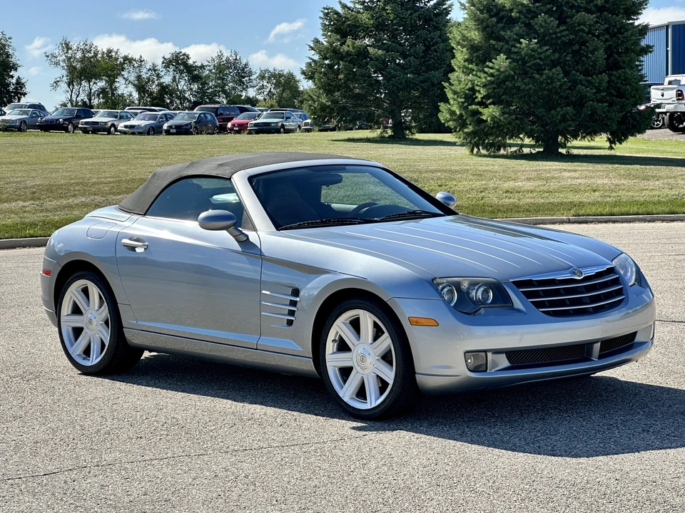 2005 Chrysler Crossfire - Image 22 of 31
