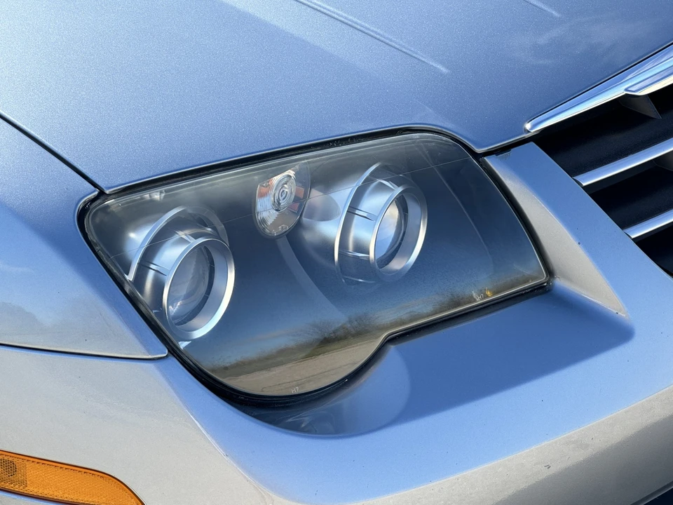 2005 Chrysler Crossfire - Image 24 of 31