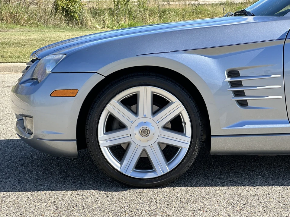 2005 Chrysler Crossfire - Image 30 of 31