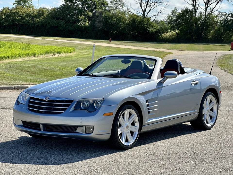 2005 Chrysler Crossfire - Image 6 of 31