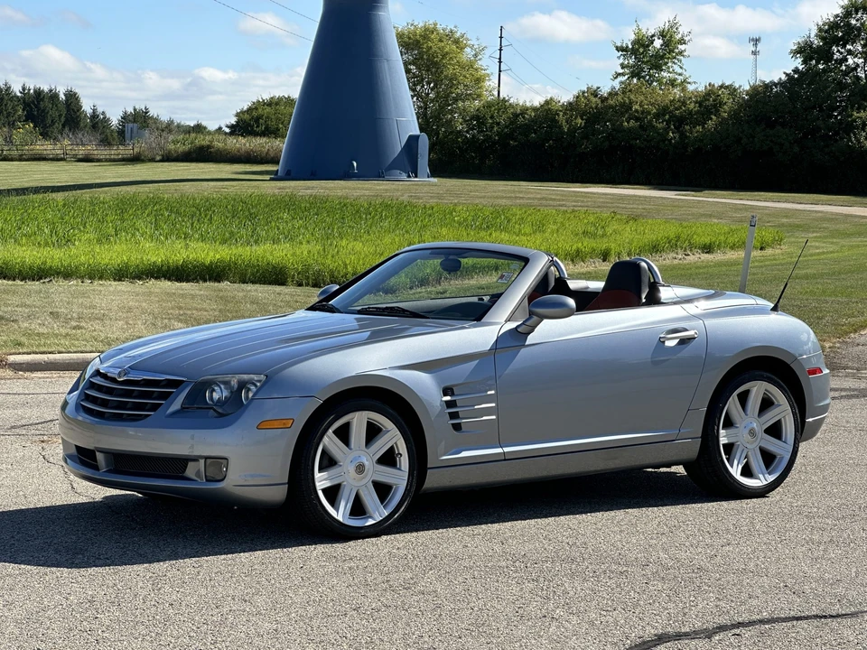 2005 Chrysler Crossfire - Image 8 of 31