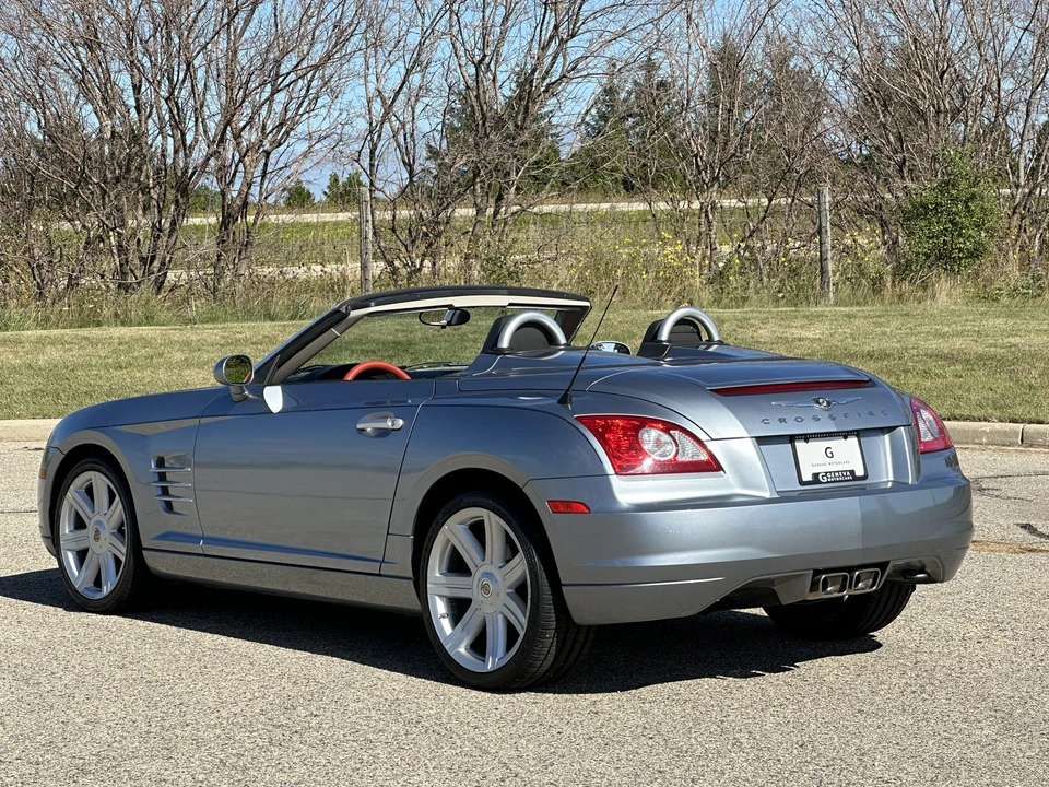 2005 Chrysler Crossfire - Image 10 of 31