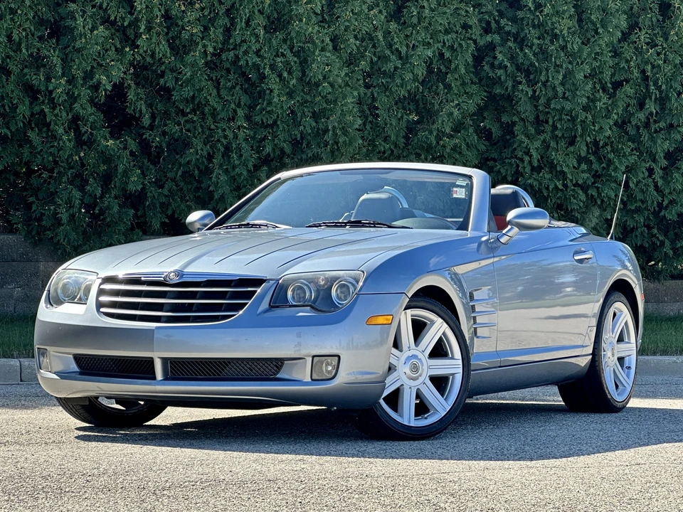 2005 Chrysler Crossfire - Image 3 of 31